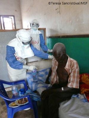 2012년 10월, 콩고민주공화국에서 에볼라 발병에 대응하고 있는 국경없는의사회