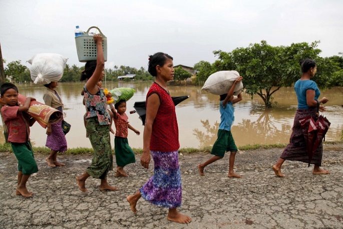 폭우로 북부 고지대까지 피해가 나타나자, 8월 4일 미얀마 정부는 저지대 침수가 더 심해질 것이라고 경고했다. ©EPA/ Nyunt Win