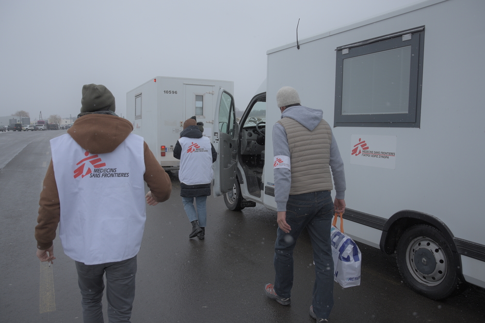 3월 9일 국경없는의사회는 우크라이나-폴란드 국경 인근에 피란민들에게 의료서비스를 지원하기 위해 이동진료소를 들여보냈다.  ©MSF