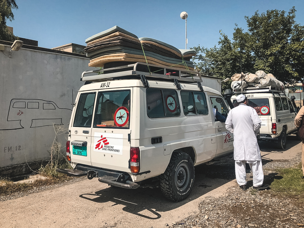 지진 피해를 입은 파크티카(Paktika)주로 출발하는 국경없는의사회 조사팀.  ©Sarah Laevens/MSF 
