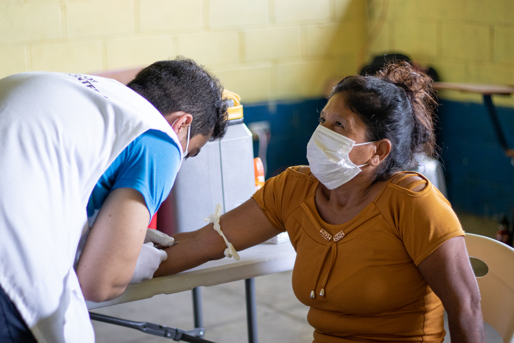 비전통적 위험인자로 인한 만성신부전 검사를 받는 환자. ©MSF/Arlette Blanco