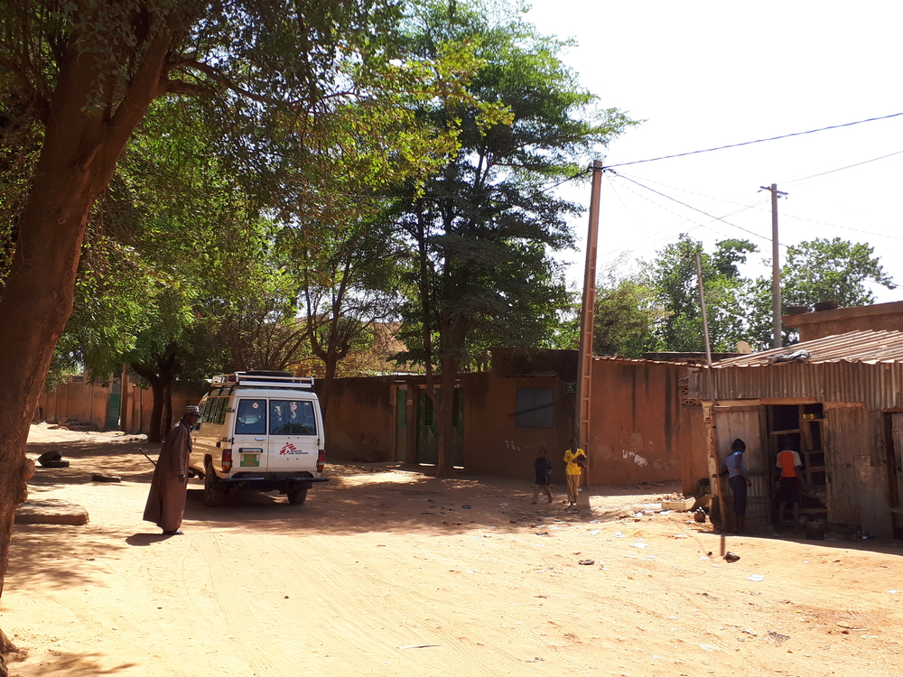 국경없는의사회는 니아메에서 이동 진료소를 운영해 마을 곳곳을 다니며 진료를 하고 있다. ⓒAnna Fliflet/MSF