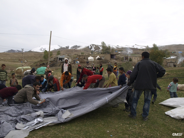 국경없는의사회, 동계 텐트 배급[터키]