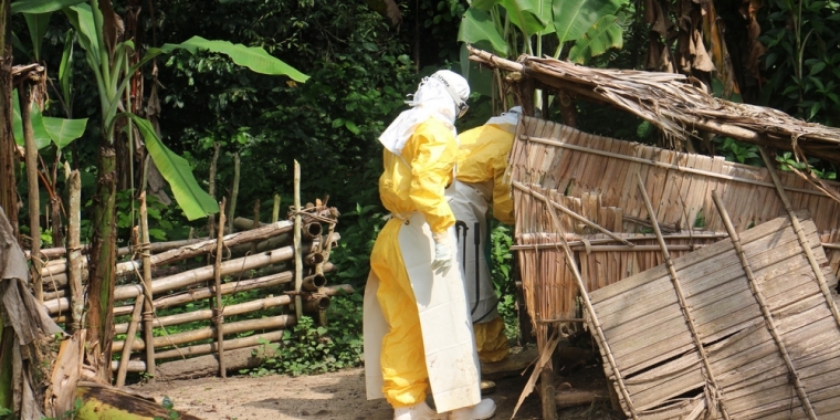 국경없는의사회는 최근 42일간 추가로 새로운 감염자가 발견되지 않은 콩고민주공화국에서의 에볼라 대응활동을 종료한 반면, 새로운 감염자가 발견된 말리에서의 대응활동을 더욱 확대할 예정이다. ⓒGabriele François Casini/MSF
