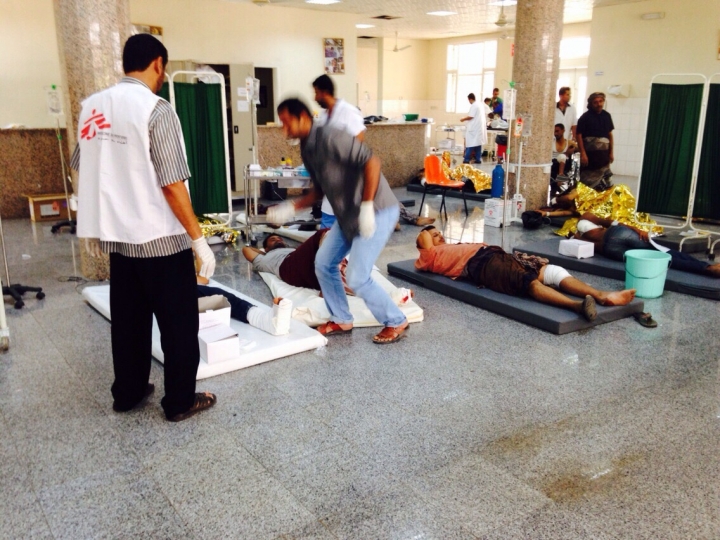 아덴 병원에서 활동 중인 국경없는의사회 응급 수술팀 ⓒMSF