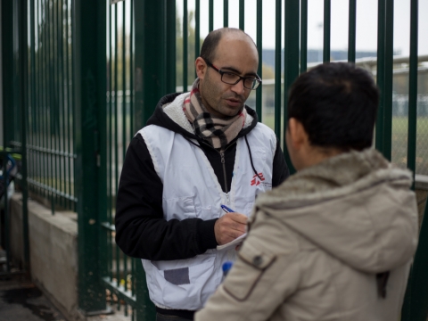 프랑스: 난민∙이주민 1000명, 추위 속 파리 거리에 갇혀