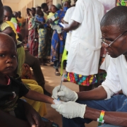 중앙아프리카공화국: 접근성 개선으로 말라리아, 영양실조 환자가 급증한 보상고아 병원